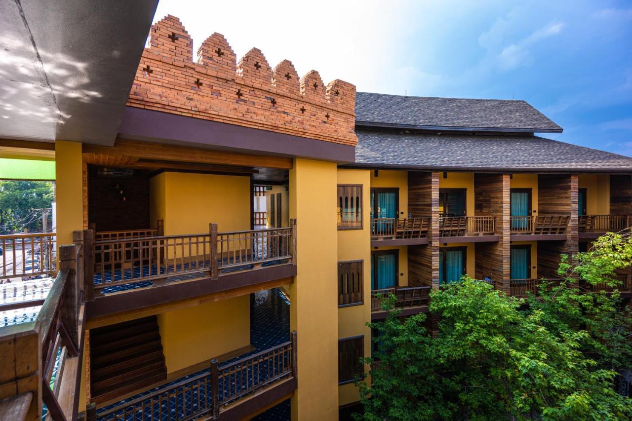 At Gate Thaphae Hotel شيانغ ماي المظهر الخارجي الصورة